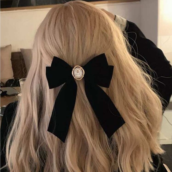 Set of 2 Black Velvet Detail Hair Clips - Picture 3 of 6